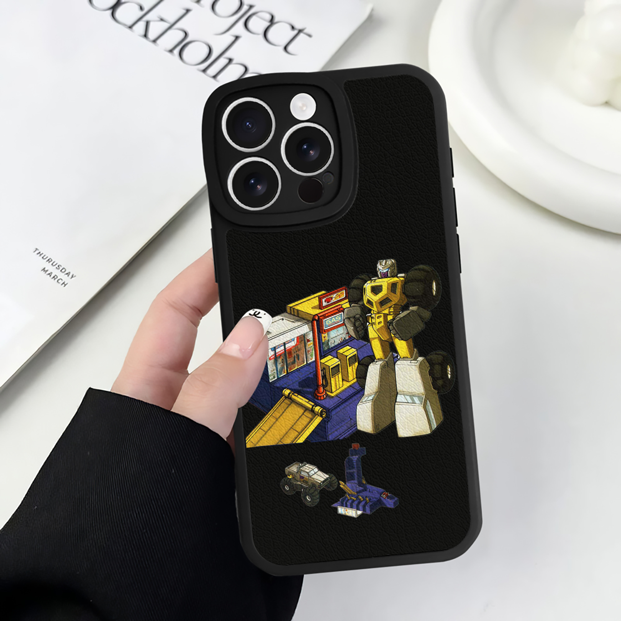 （画像用）  【iPhone 16シリーズ対応】シリコンスマホケース（レザー調） 材質：シリコン